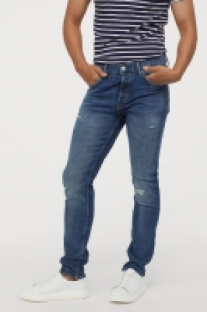  Slim Jeans 17.99 €