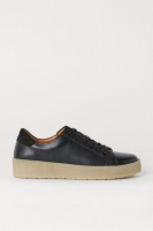  Zapatillas deportivas de piel 49.99 €