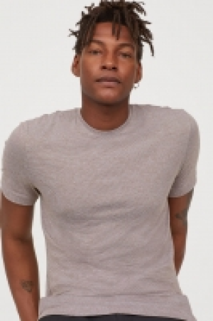  Camiseta Slim Fit 4.99 €