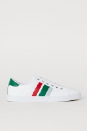  Zapatillas deportivas 19.99 €