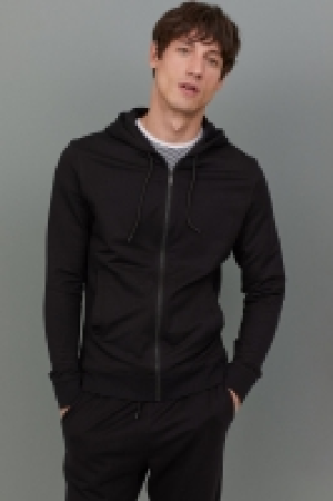  Chaqueta con capucha Slim Fit 19.99 €