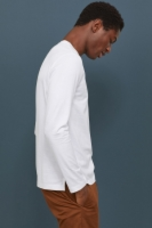  Camiseta en algodón premium 12.99 €