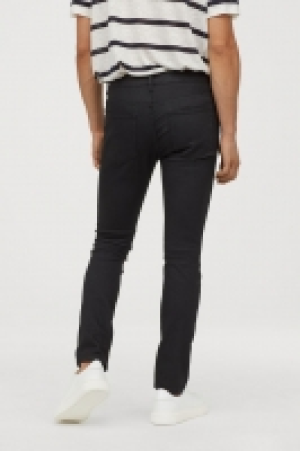  Slim Jeans 44.99 €