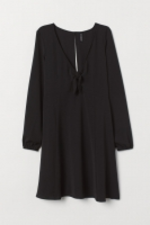  Vestido con lazada 11.99 €