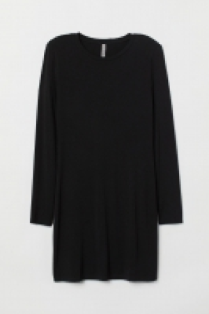  Vestido con hombreras 9.99 €