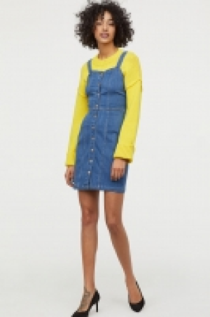  Vestido peto vaquero 11.99 €