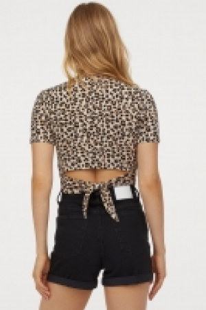  Camiseta con tiras de anudar 6.99 €