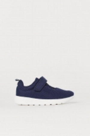  Zapatillas deportivas de malla 8.99 €