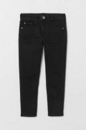  Relaxed Tapered fit Jeans 12.99 €