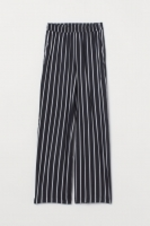  Pantalón amplio 4.99 €