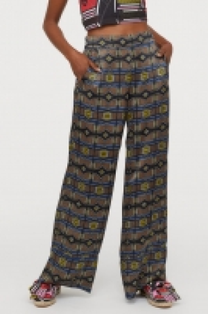  Pantalón amplio 44.99 €