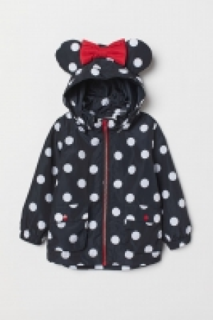  Chaqueta con capucha 15.99 €
