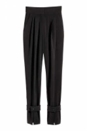  Pantalón amplio 17.99 €