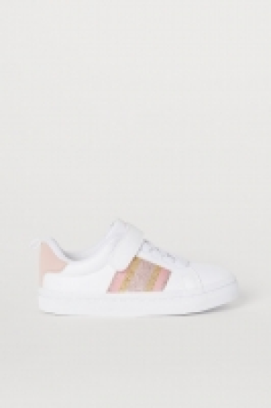  Zapatillas deportivas 10.99 €