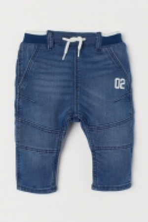 HM   Pantalón sin cierre en denim