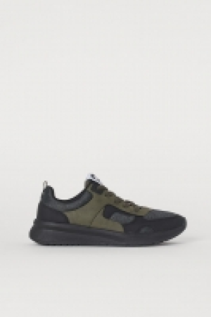  Deportivas cordones elásticos 17.99 €