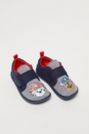 HM   Zapatillas de casa de punto