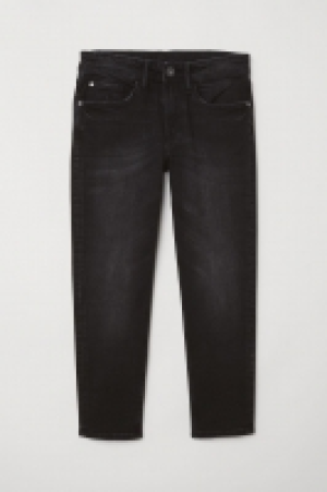  Relaxed Tapered Fit Jeans 9.99 €