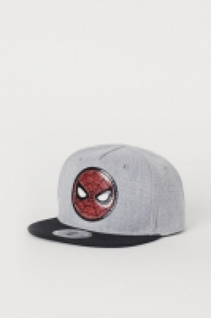  Gorra con aplicación 6.99 €