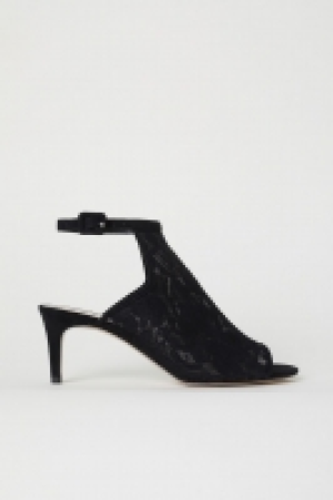 Sandalias de encaje 23.99 €