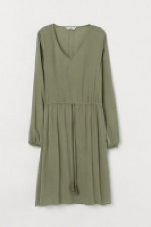  Vestido con cordón de ajuste 14.99 €