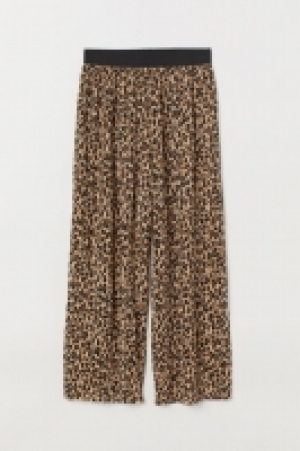  Pantalón plisado 8.99 €