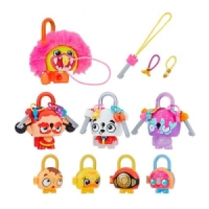 Toysrus  Lock Stars mega pack