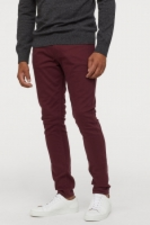  Pantalón de sarga Skinny Fit 15.99 €