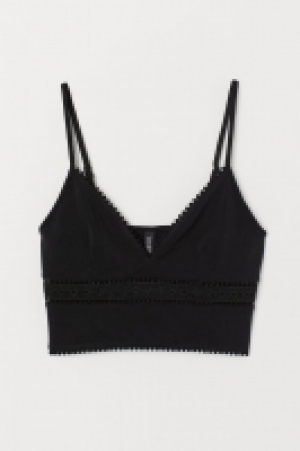  Top de punto con escote en V 6.99 €