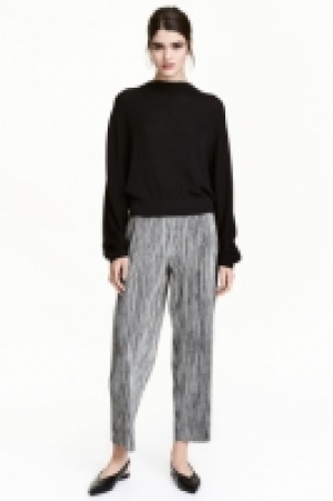  Pantalón plisado 27.99 €