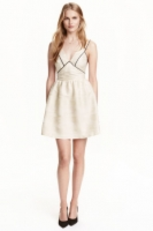  Vestido de jacquard 19.99 €