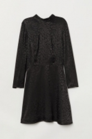  Vestido con lazada 35.99 €