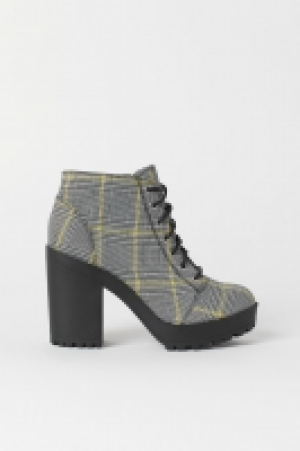  Botines de plataforma 16.99 €