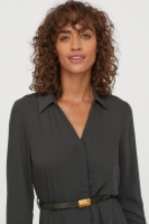  Vestido con cinturón 24.99 €