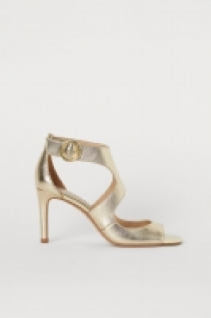  Sandalias 24.99 €