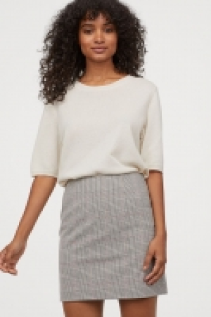  Falda corta 17.99 €