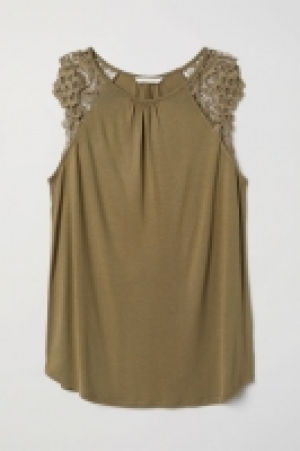  Top de punto con encaje 4.99 €