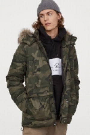  Chaqueta acolchada con capucha 47.99 €
