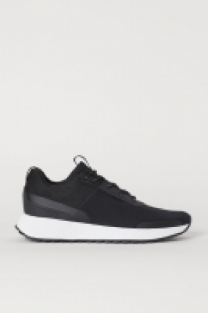  Zapatillas deportivas de malla 23.99 €