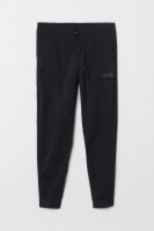  Joggers 17.99 €