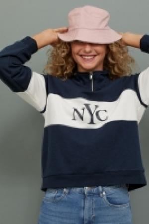  Sudadera con cuello elevado 17.99 €