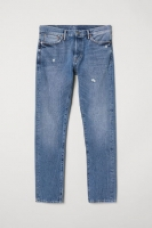  Slim Straight Jeans 13.99 €