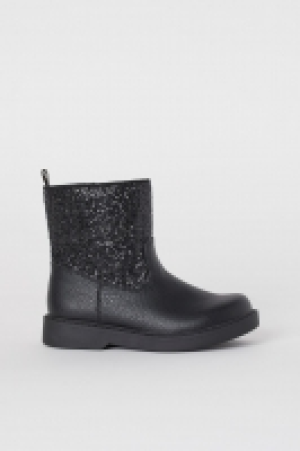  Botas 17.99 €