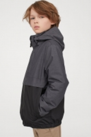  Chaqueta cortavientos 17.99 €