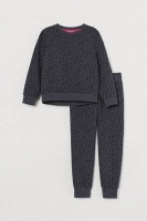  Sudadera y joggers 11.99 €