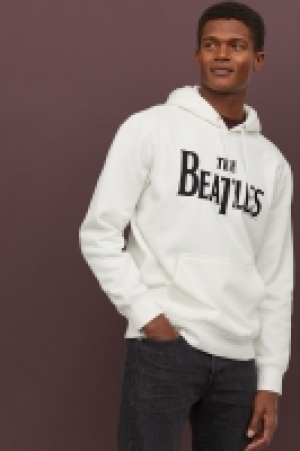  Sudadera estampada con capucha 17.99 €
