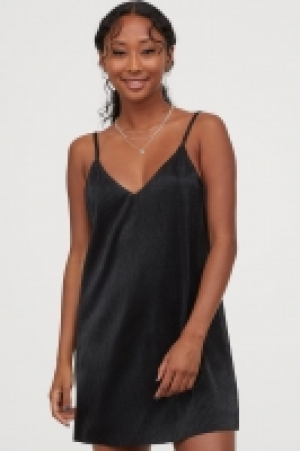  Vestido plisado 9.99 €