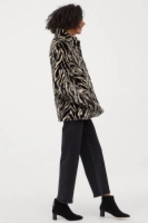  Chaqueta en pelo sintético 49.99 €