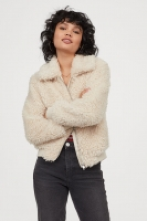  Chaqueta en pelo sintético 22.99 €
