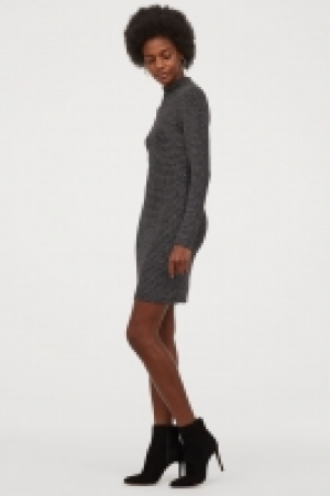  Vestido entallado 12.99 €